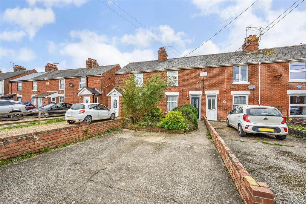 Vigo Road, Andover 2 bed terraced house for sale - £270,000