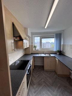 1 bedroom flat to rent, Tilehurst Court, Kersal Way, Salford, M7 3ST