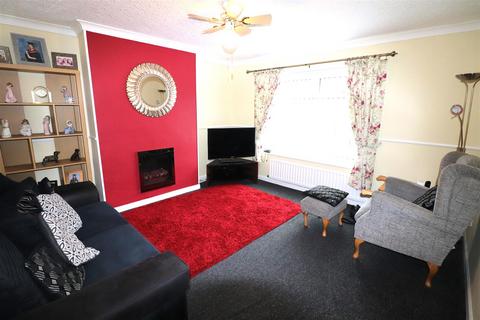 2 bedroom property for sale, Holmdale, South Green Lane, Ashington