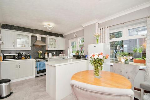 3 bedroom house for sale, Helmton Drive, Woodseats, Sheffield, S8 8QN
