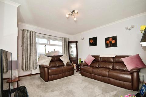 3 bedroom end of terrace house for sale, Helmton Drive, Woodseats, Sheffield, S8 8QN