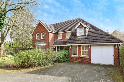 4 bedroom detached house for sale, Lapwing Drive, Hampton-In-Arden, Solihull