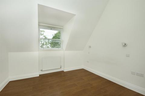1 bedroom flat to rent, Lynton Road, W3