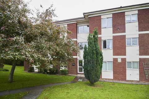 2 bedroom apartment to rent, Deveron Court, Hinckley, Leicestershire