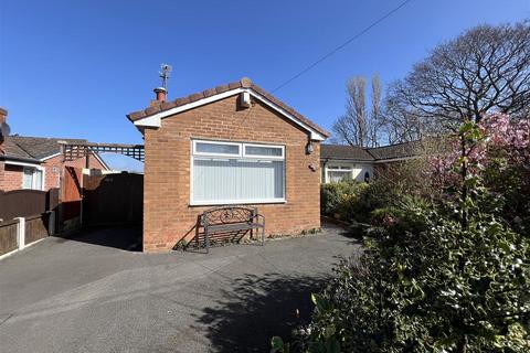 3 bedroom semi-detached bungalow for sale, Kylemore Way, Pensby, Wirral