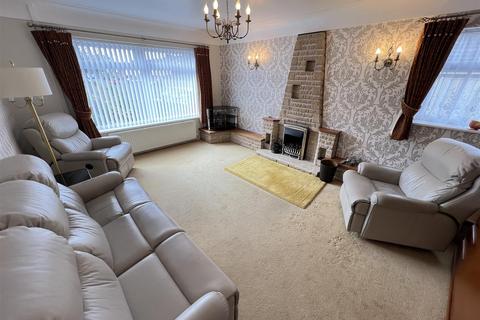 3 bedroom semi-detached bungalow for sale, Kylemore Way, Pensby, Wirral
