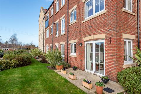 2 bedroom apartment for sale, 1 Ryebeck Court, Pickering, YO18 7FA