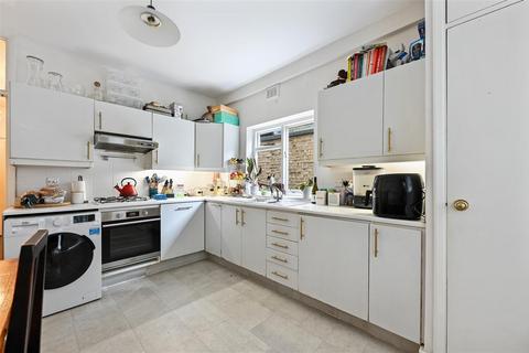 1 bedroom flat for sale, Addison Gardens, London W14