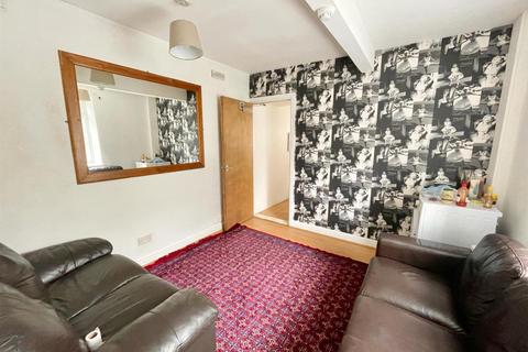 3 bedroom house share for sale, Mount Pleasant, Swansea
