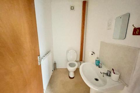 3 bedroom house share for sale, Mount Pleasant, Swansea