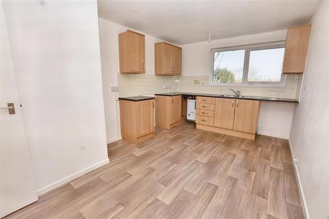 2 bedroom flat for sale, Byland Close, Eastbourne