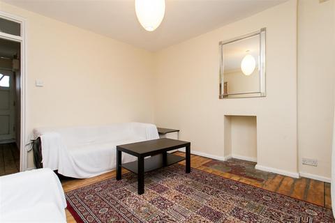 2 bedroom flat to rent, The Forum, Digby Street, London