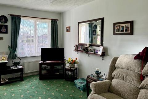 2 bedroom end of terrace house for sale, Arlington Road, Sully