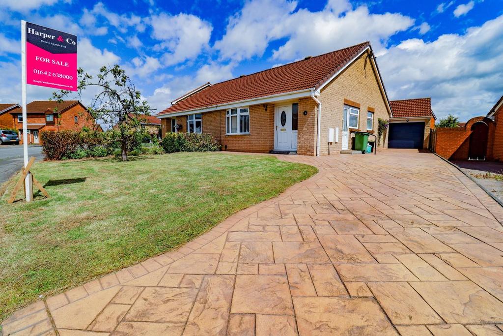 Toddington Drive, The Glebe, Norton... 2 bed semidetached bungalow for