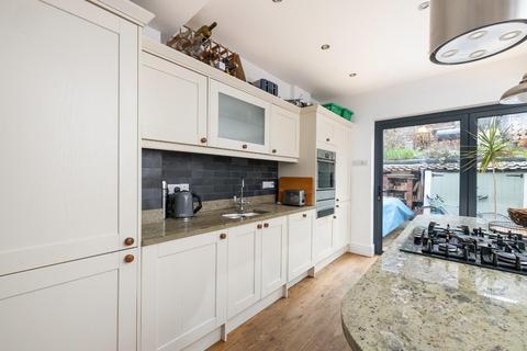 35 Mendip Road, Bristol, BS3 4PB