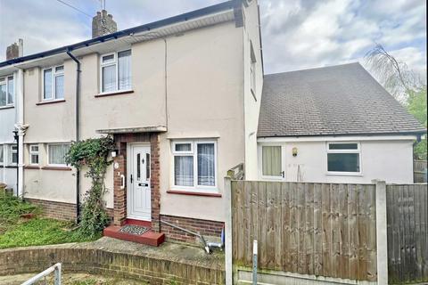 3 bedroom end of terrace house for sale, Ruskin Road, Chelmsford