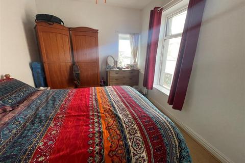 14 Randell Square, Pembrey, Burry Port, SA16 0TY