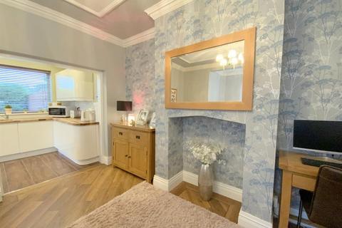 98 Campden Crescent, Cleethorpes, DN35 7UQ