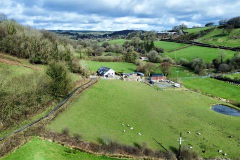 3 bedroom property with land for sale, Drefach, Llanybydder