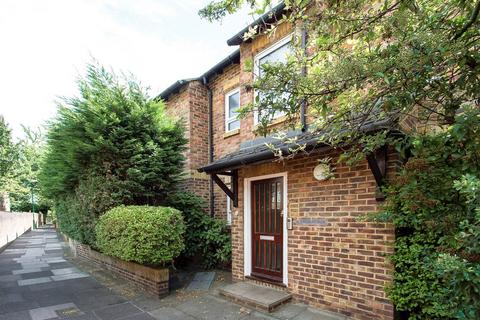 Flat 4, 10 Vineyard Path, London, SW14 8ET