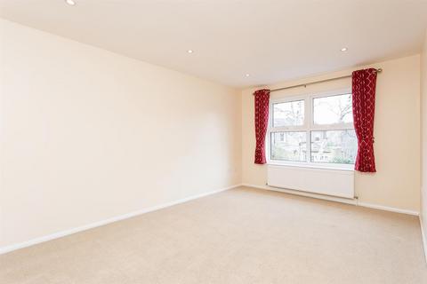 Flat 4, 10 Vineyard Path, London, SW14 8ET