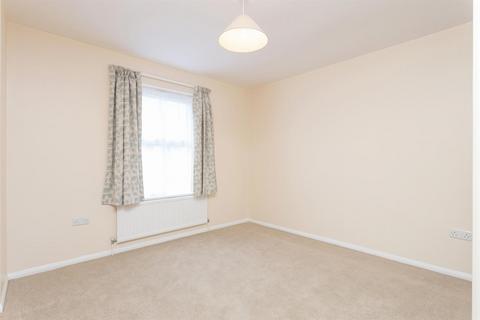 Flat 4, 10 Vineyard Path, London, SW14 8ET