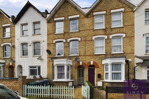 2 bedroom flat to rent, Holly Park Road, Friern Barnet, N11 - PLUS STUDY