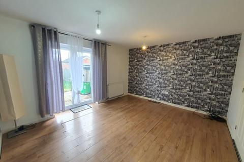 2 bedroom semi-detached house to rent, Goodison Boulevard, Cantley, Doncaster