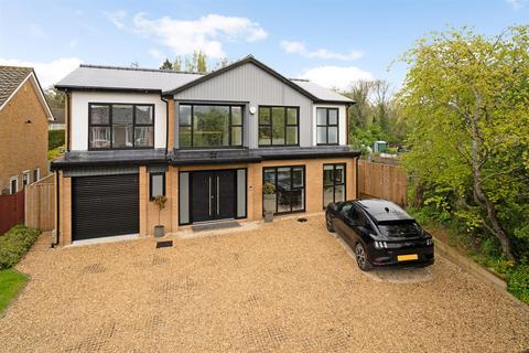 3 Ashley Close, Charlton Kings, Cheltenham, GL52 6LE