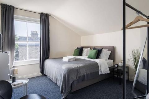 2 bedroom flat to rent, Cloudesdale Road, London