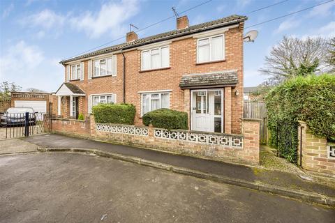 3 bedroom semi-detached house for sale, Stuart Close, Windsor