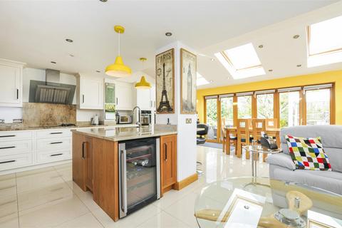 4 bedroom detached house for sale, Somerset Grove, Warfield
