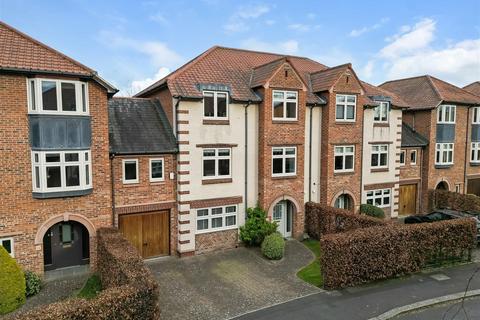 5 bedroom townhouse for sale, Leconfield, Darlington