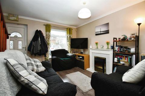2 bedroom terraced house for sale, The Cotswolds, Hull