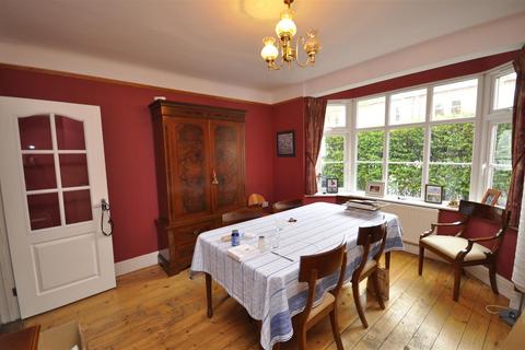 5 bedroom detached house to rent, Greatheed Road, Leamington Spa