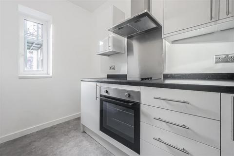 4 bedroom house to rent, Perkins House, Limehouse, E14