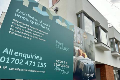 3 bedroom terraced house for sale, Leighton Avenue, Leigh-On-Sea