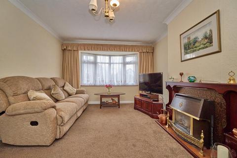5 bedroom semi-detached house for sale, The Meadway, Burbage