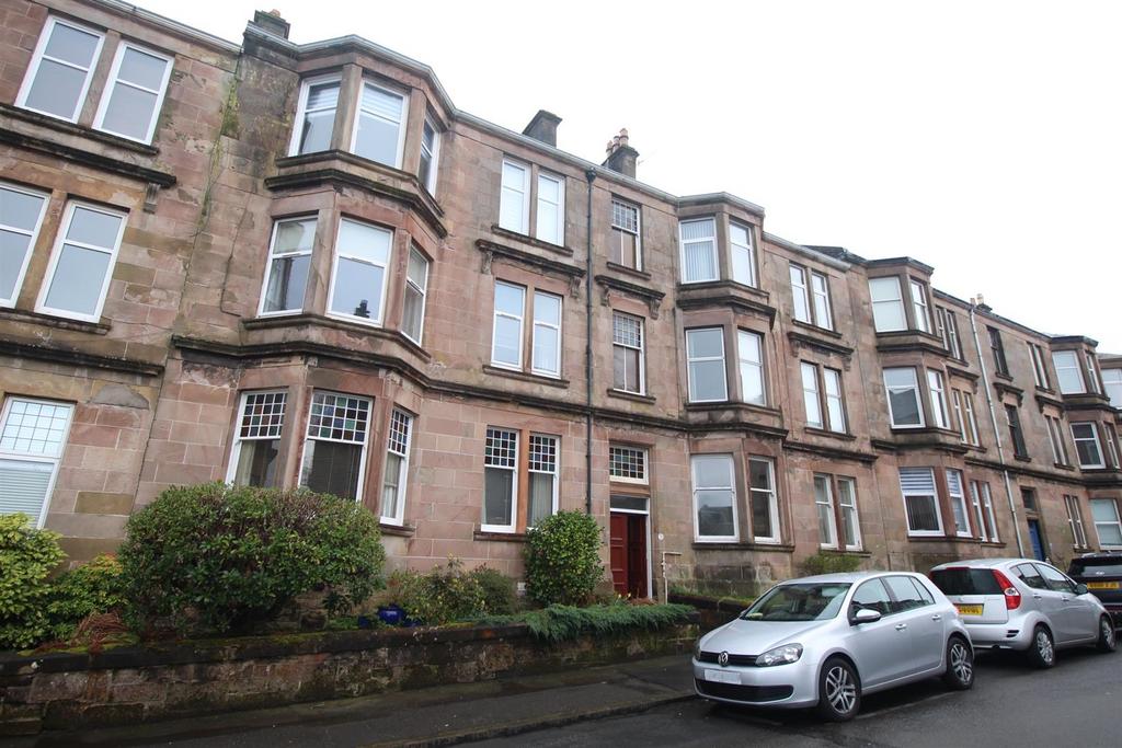 Binnie Street, Gourock 2 bed flat for sale £139,000