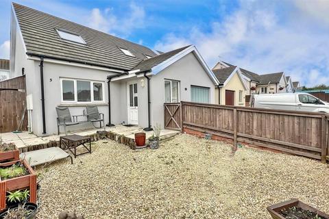 3 bedroom detached house for sale, Woodlands View, Milford Haven