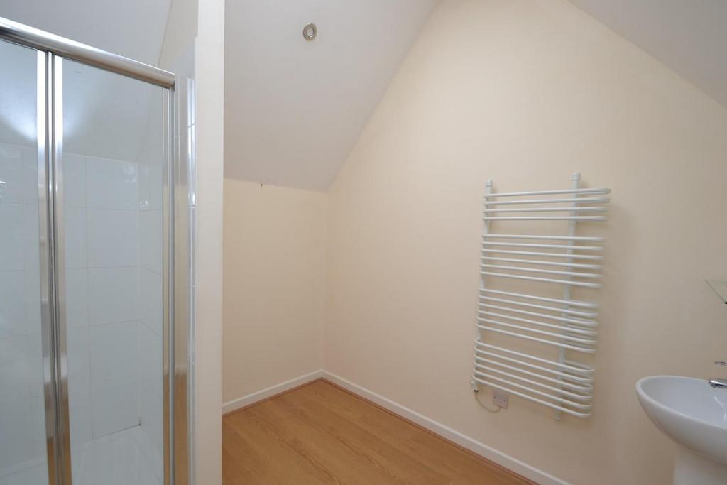 Shower Room.JPG