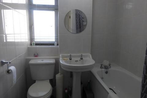 2 bedroom flat for sale, Cherry Garden Street, London