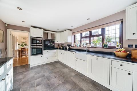 26 Applecroft, Lower Stondon, Henlow, SG16 6NB