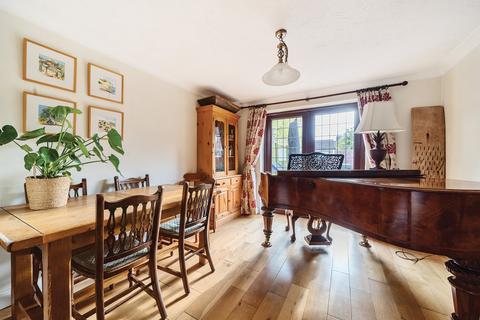 26 Applecroft, Lower Stondon, Henlow, SG16 6NB