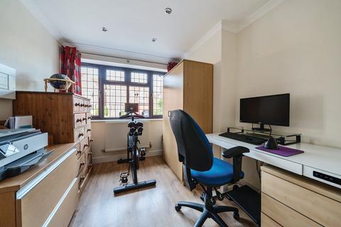 26 Applecroft, Lower Stondon, Henlow, SG16 6NB