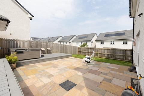 2 Auld Mart Road, Huntingtower, Perth, PH1 3HD