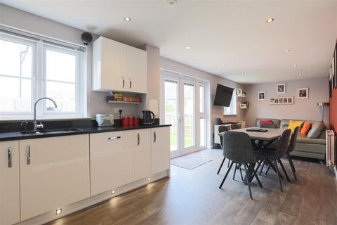 2 Auld Mart Road, Huntingtower, Perth, PH1 3HD