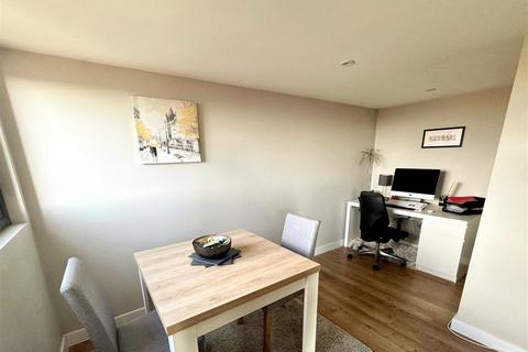 1 bedroom apartment for sale, Richmond House, Southend-On-Sea SS2 6FP