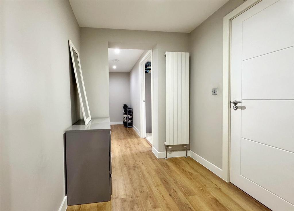 Hallway.jpeg