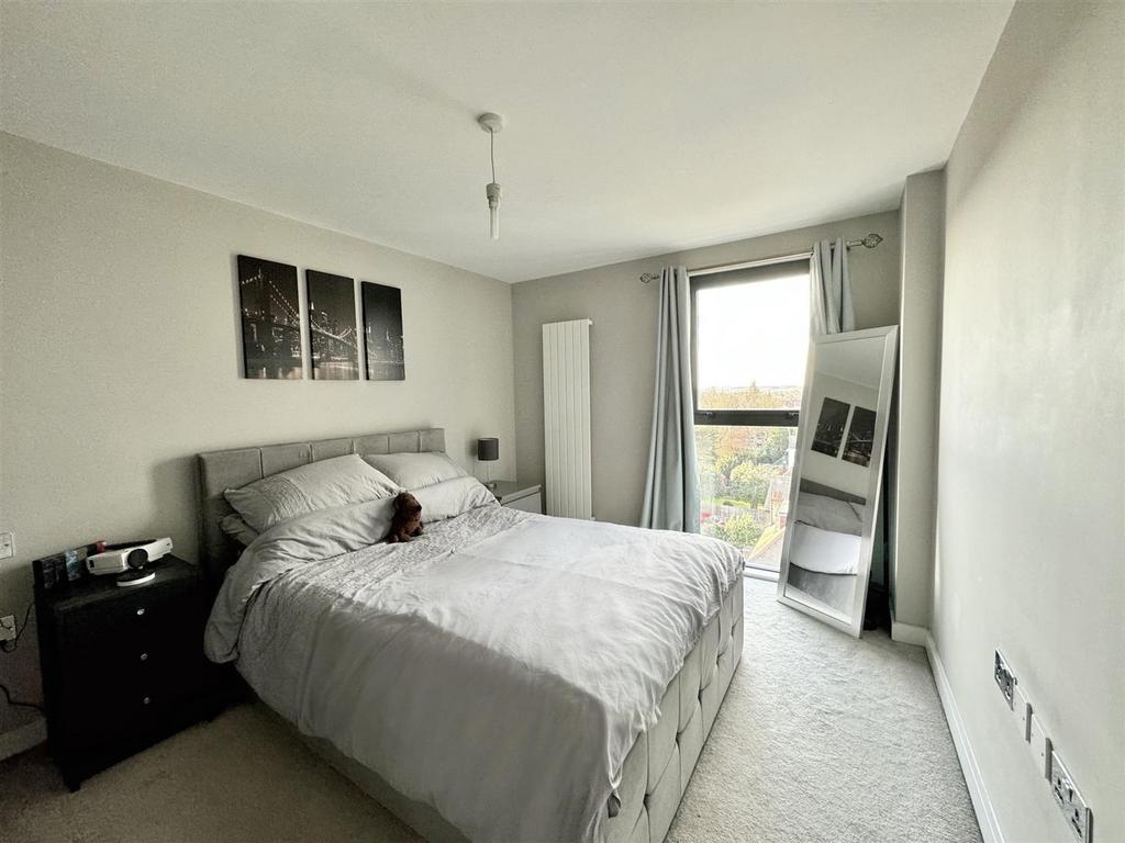 Bedroom 1.jpeg